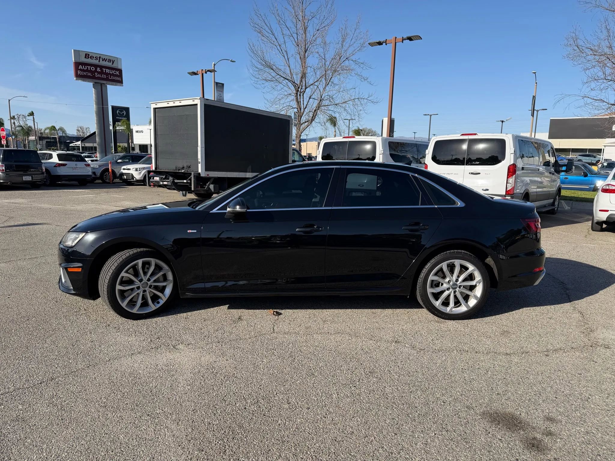 Used 2019 Audi A4 2.0T Premium w/ Convenience Package image 6