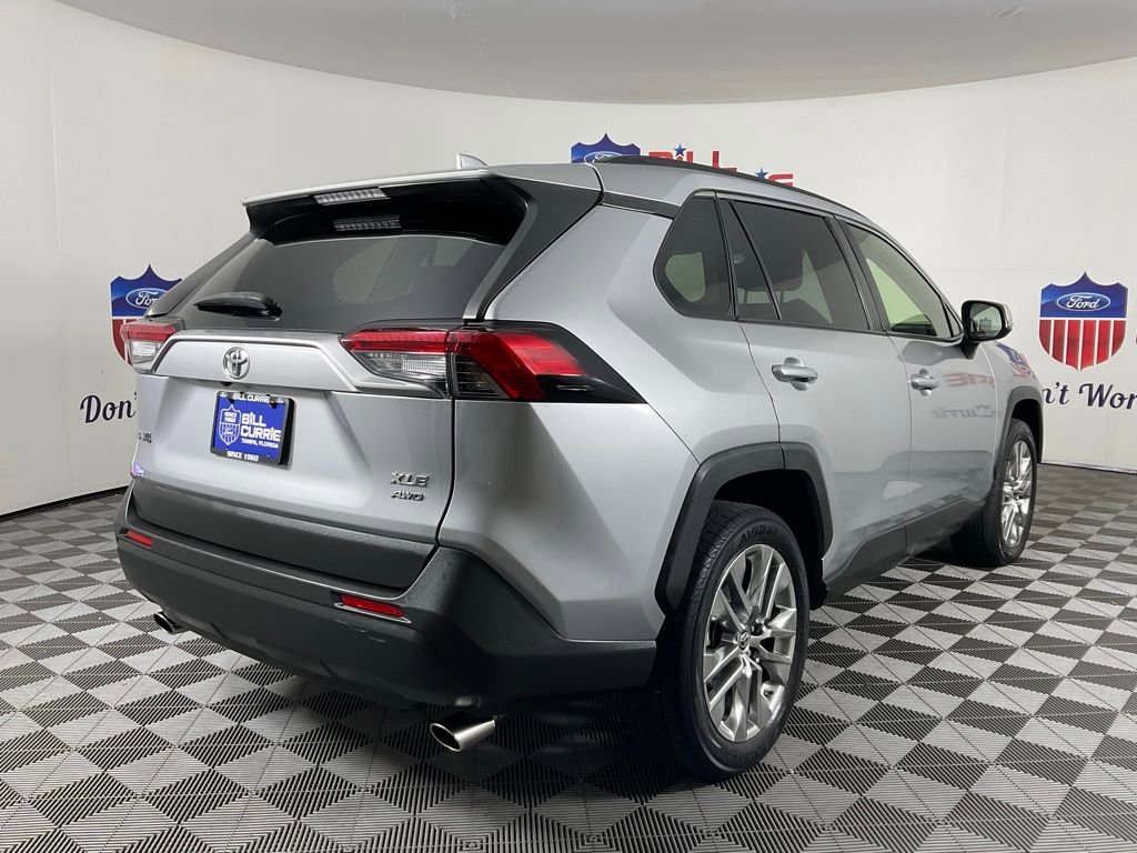 Used 2019 Toyota RAV4 XLE Premium w/ Cold Weather Package AWD/4WD image 3