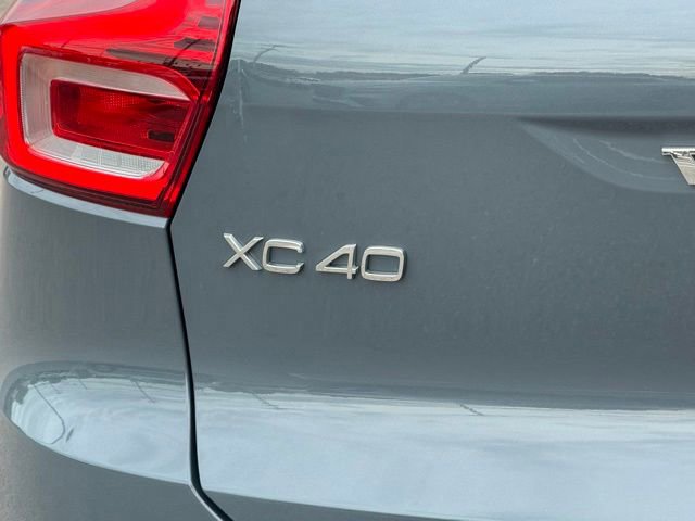 Used 2020 Volvo XC40 T5 Momentum w/ Protection Package AWD/4WD image 8
