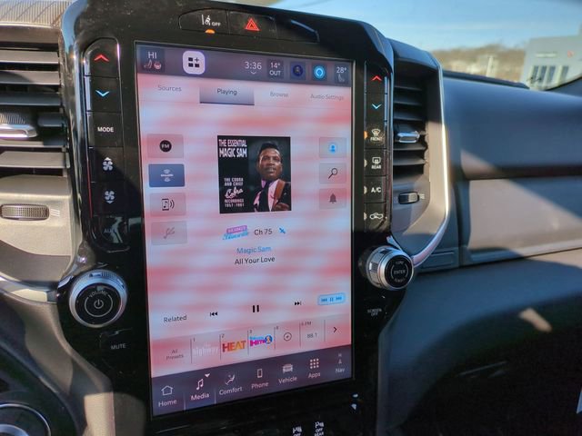 New 2026 RAM 1500 4x4 Crew Cab image 19
