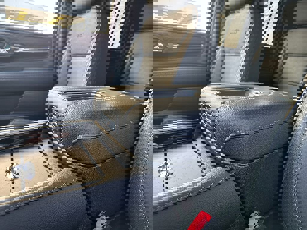 Certified 2023 GMC Yukon XL Denali w/ Denali Reserve Package image 37