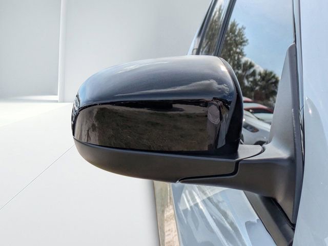 New 2026 Jeep Compass Latitude image 10