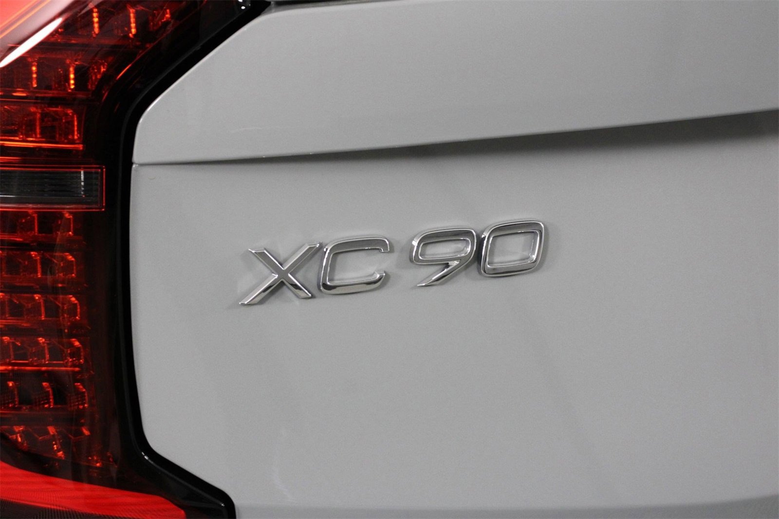 New 2026 Volvo XC90 B6 Ultra image 16