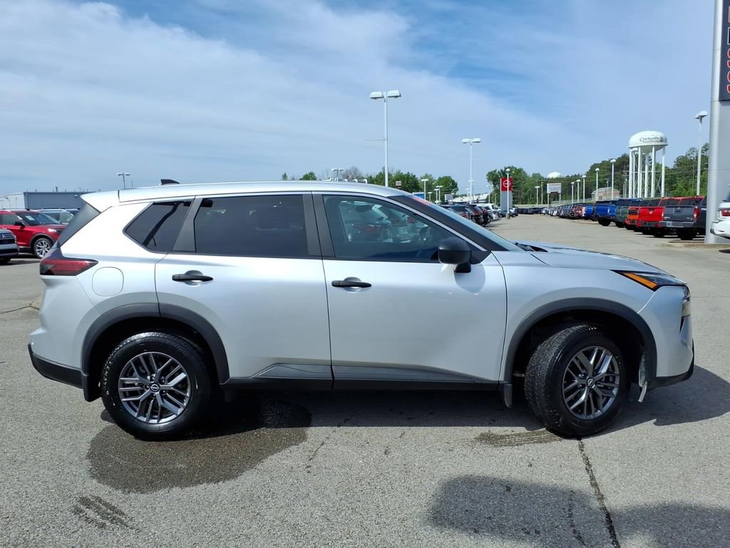 Certified 2025 Nissan Rogue S FWD video 2