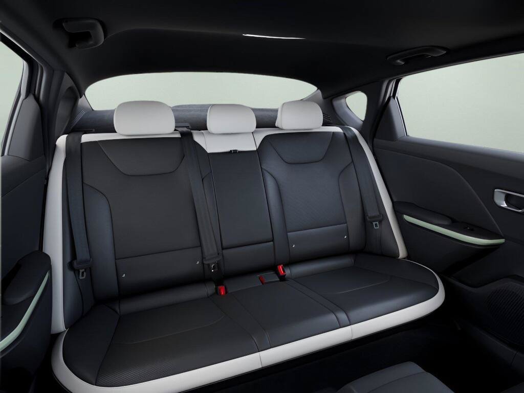 New 2026 Kia K4 EX FWD image 12