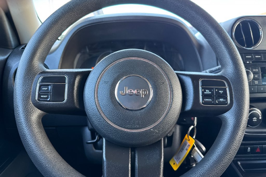 Used 2016 Jeep Patriot Sport w/ Power Value Group AWD/4WD image 24
