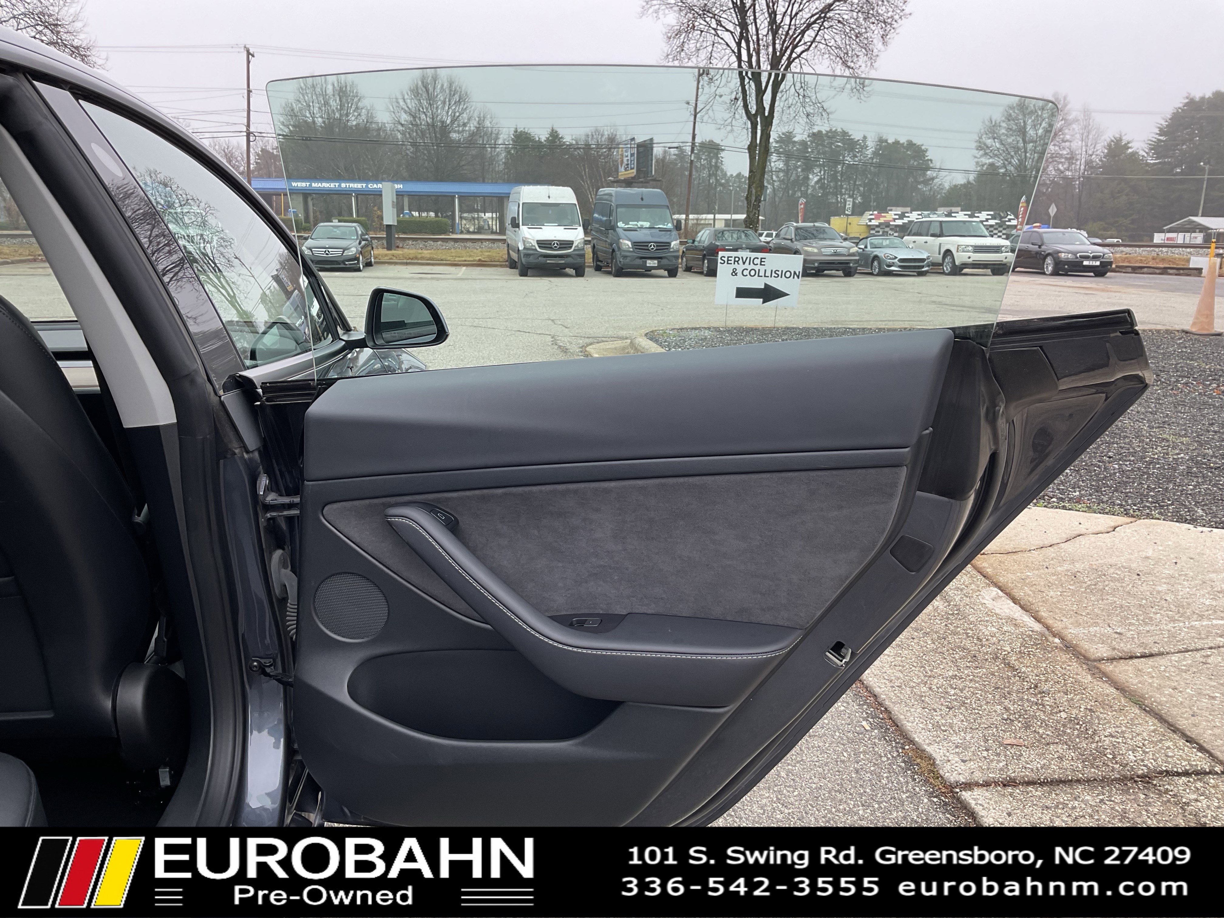 Used 2023 Tesla Model 3 Performance image 17