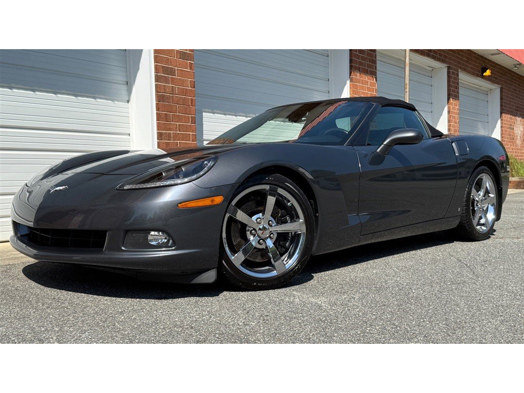Used 2009 Chevrolet Corvette Convertible w/ Preferred Equipment Group image 2