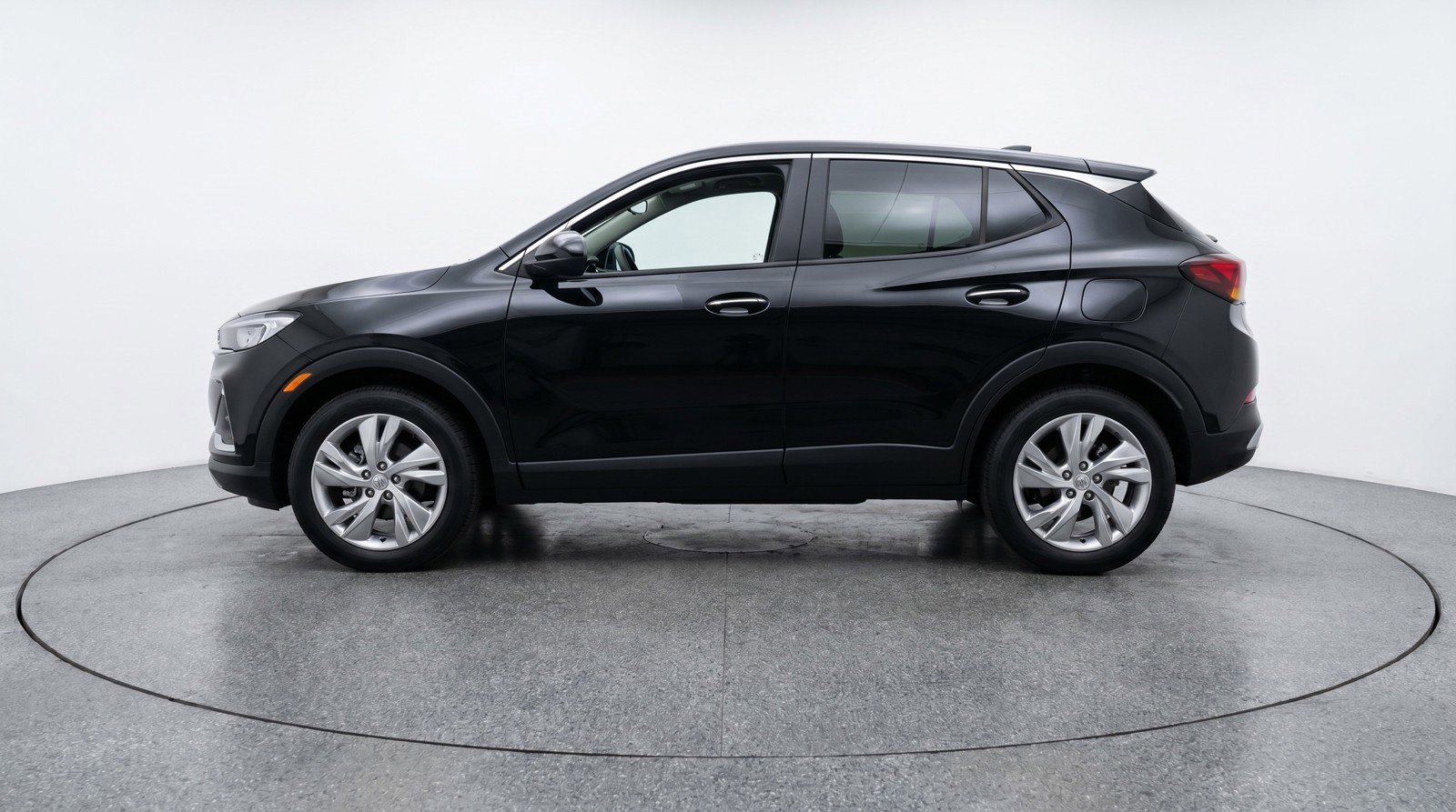 Used 2025 Buick Encore GX Preferred AWD/4WD image 5