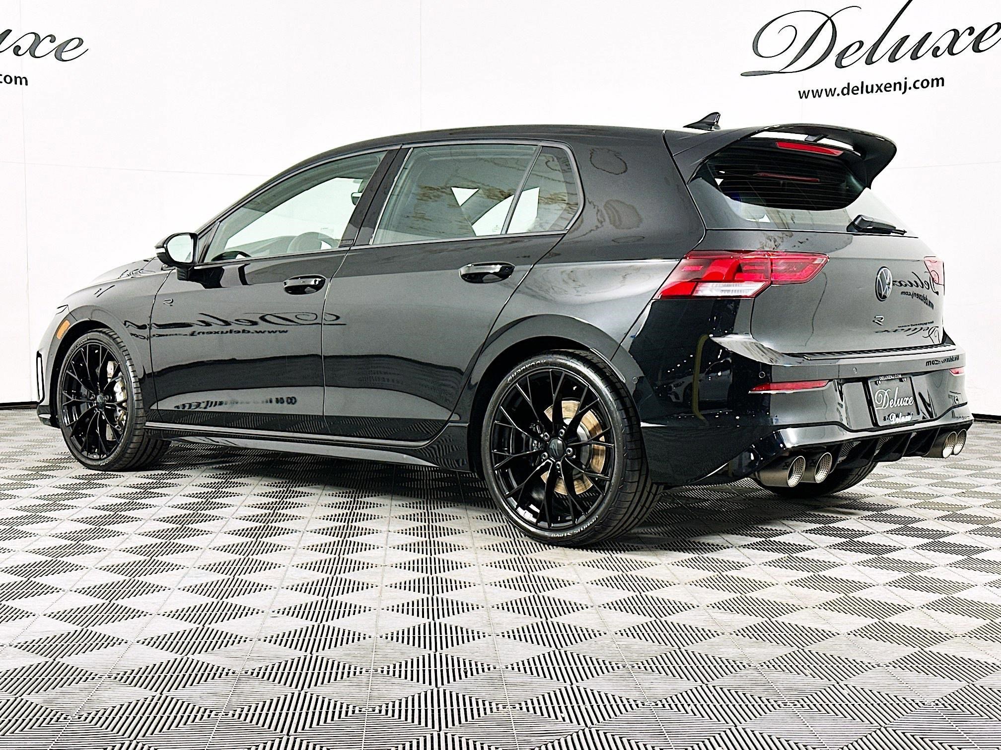 Used 2025 Volkswagen Golf R Black Edition w/ Euro Stye Package image 4