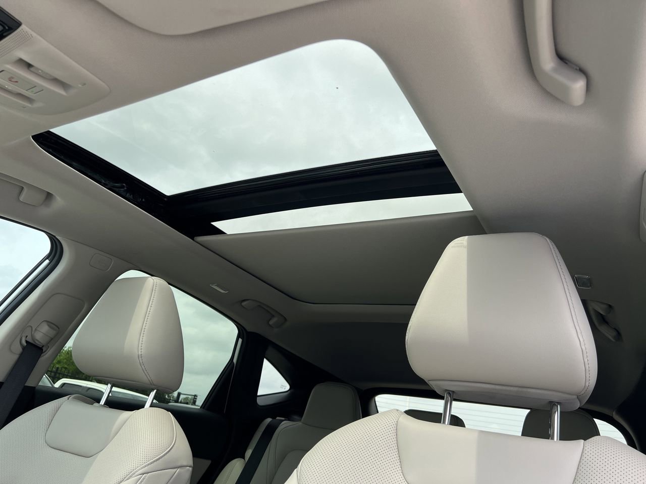 New 2026 Nissan Murano SL image 14