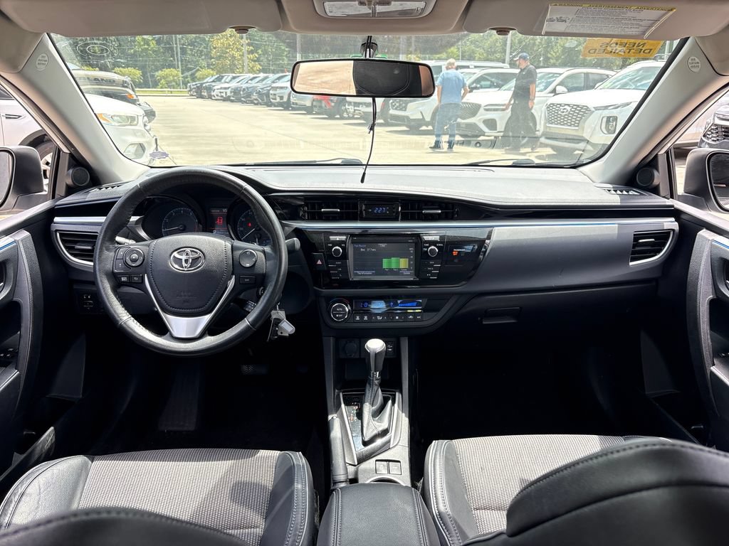 Used 2015 Toyota Corolla S FWD image 7