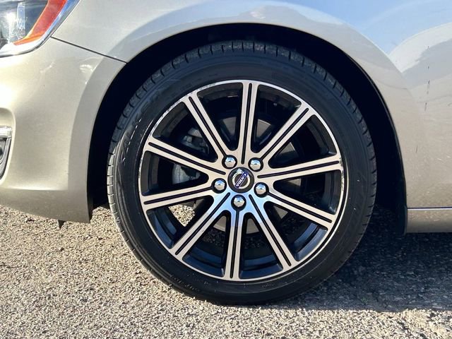 Used 2016 Volvo S60 T5 Premier image 9