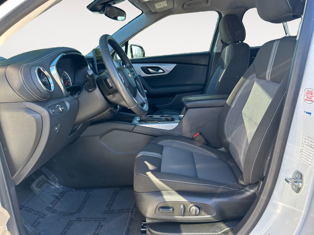 Used 2025 Chevrolet Blazer LT image 15