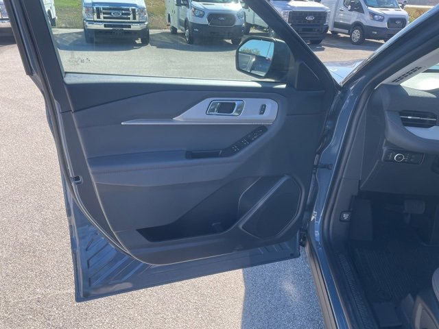 New 2026 Ford Explorer Active image 18