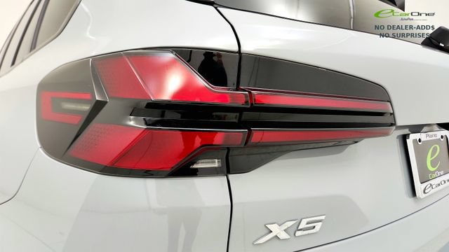 Used 2025 BMW X5 xDrive40i w/ M Sport Package AWD/4WD image 27