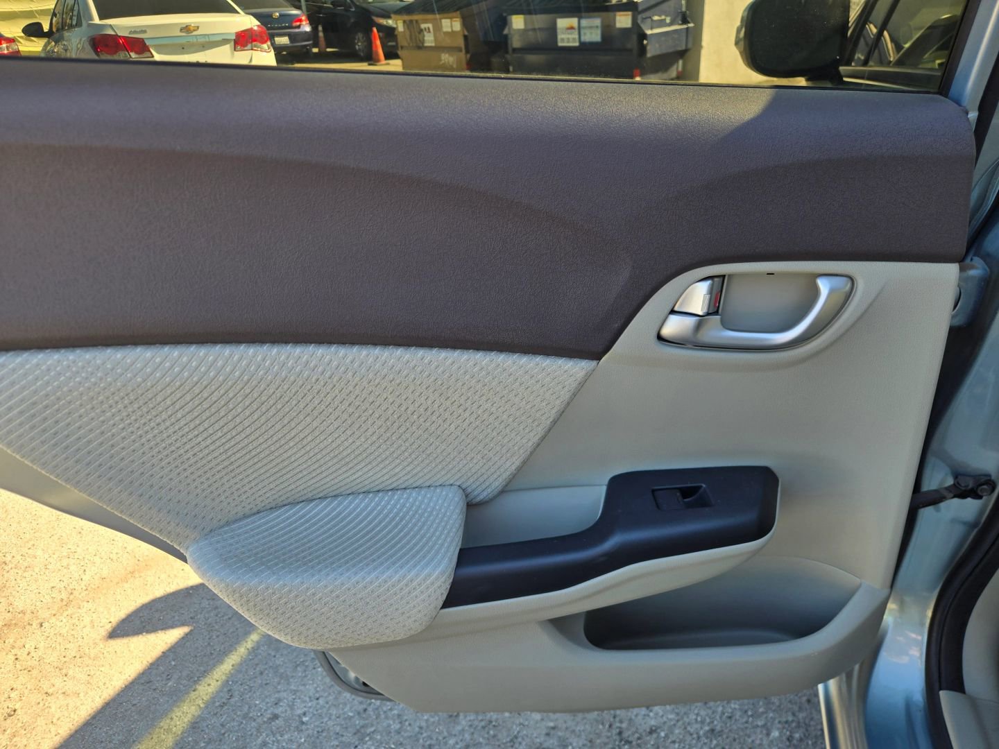 Used 2012 Honda Civic Hybrid Sedan image 12