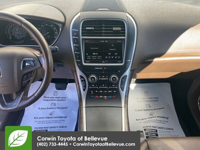 Used 2016 Lincoln MKX Reserve w/ Climate Package image 20