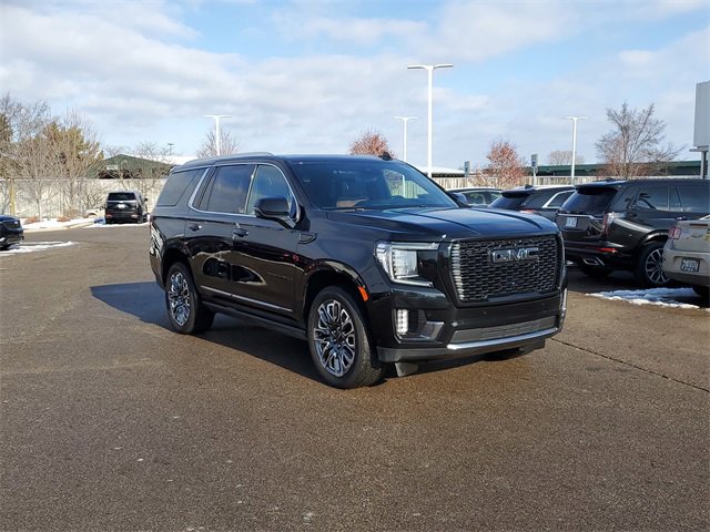 Used 2023 GMC Yukon Denali Ultimate image 2