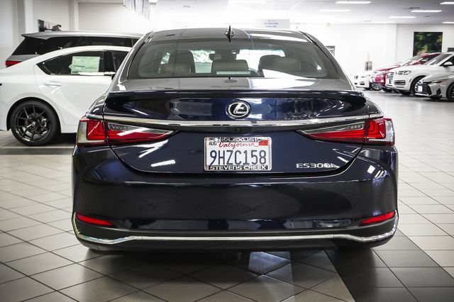 Certified 2024 Lexus ES 300h w/ Premium Package FWD image 7