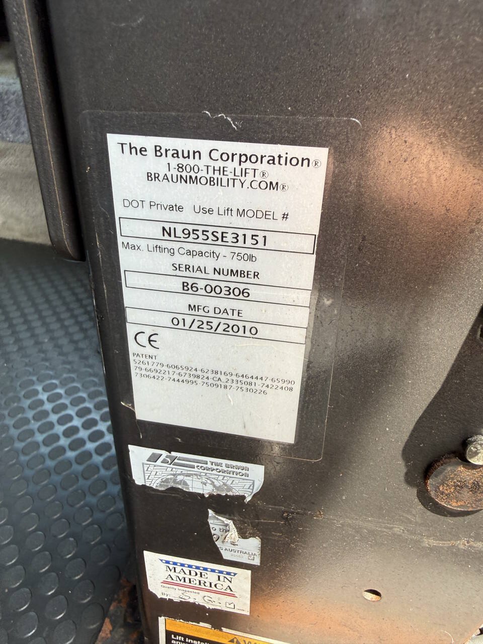 Used 2006 Ford E-350 and Econoline 350 XL RWD image 19