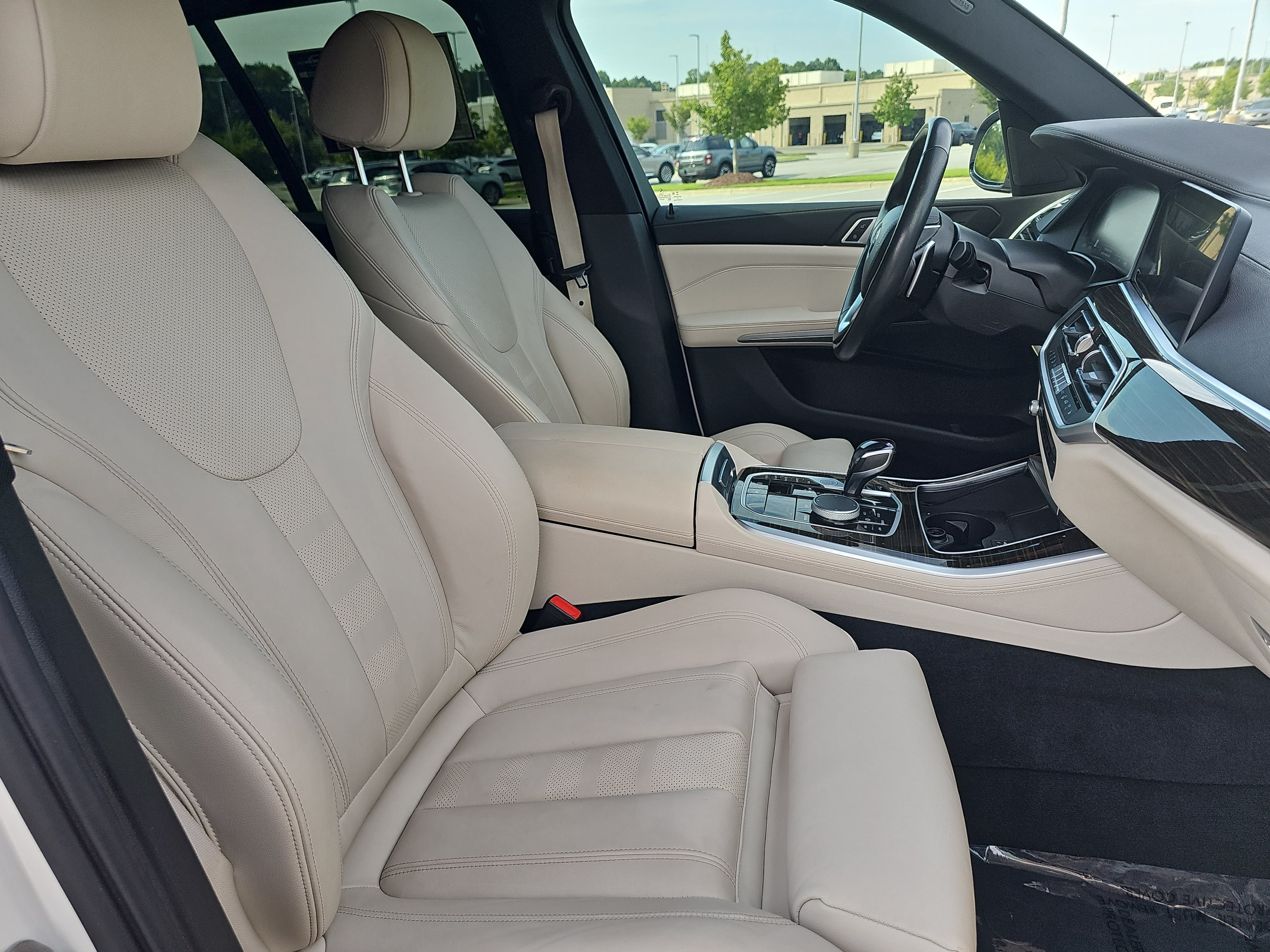Used 2021 BMW X5 xDrive40i w/ Premium Package 2 AWD/4WD image 10
