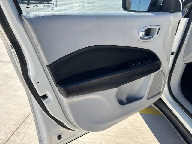 Used 2021 Jeep Compass Limited w/ Elite Exterior Group image 10