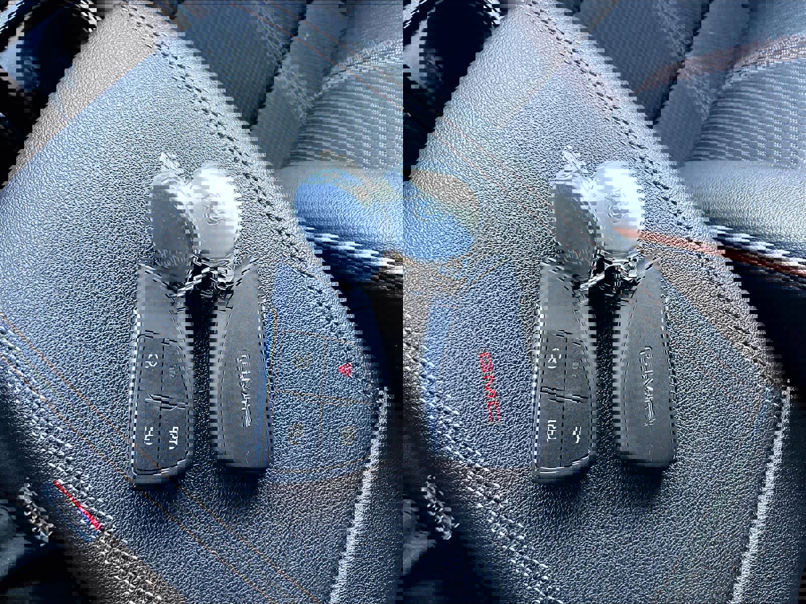 Used 2023 GMC Canyon AT4 w/ Technology Package image 12