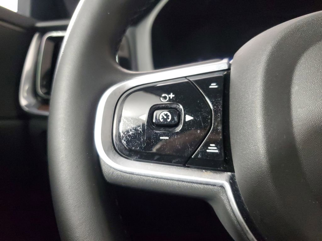 Used 2025 Volvo V60 B5 Cross Country Plus AWD/4WD image 26