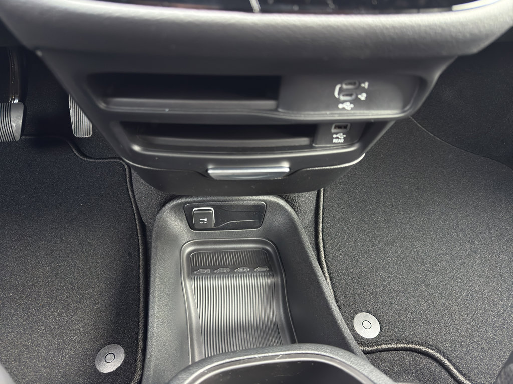 New 2026 Chrysler Pacifica Select image 20