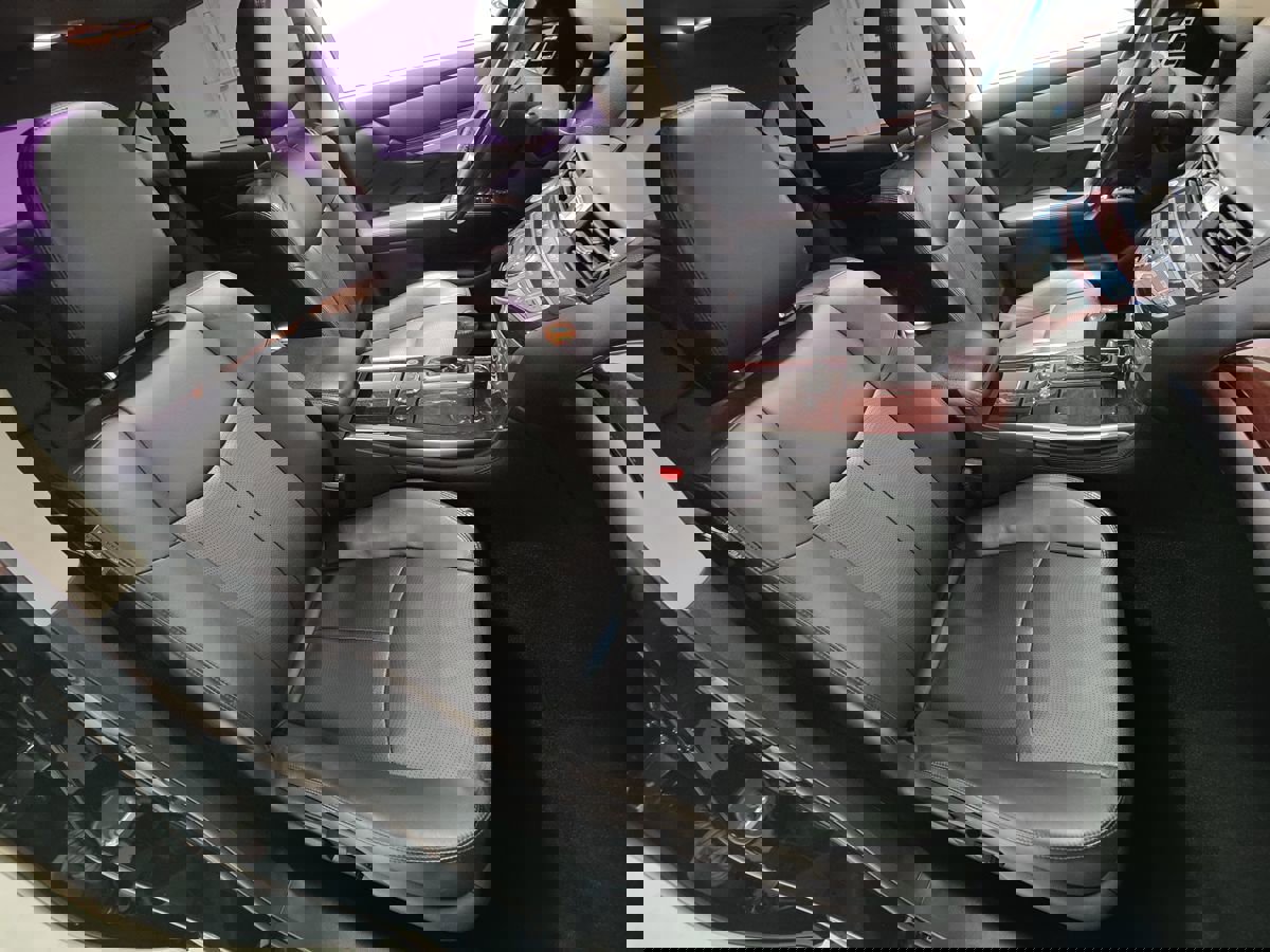 Used 2015 INFINITI Q70 L 3.7 w/ Technology Package image 13