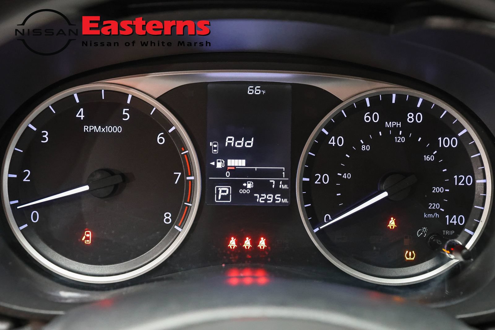 Used 2025 Nissan Versa S FWD image 17