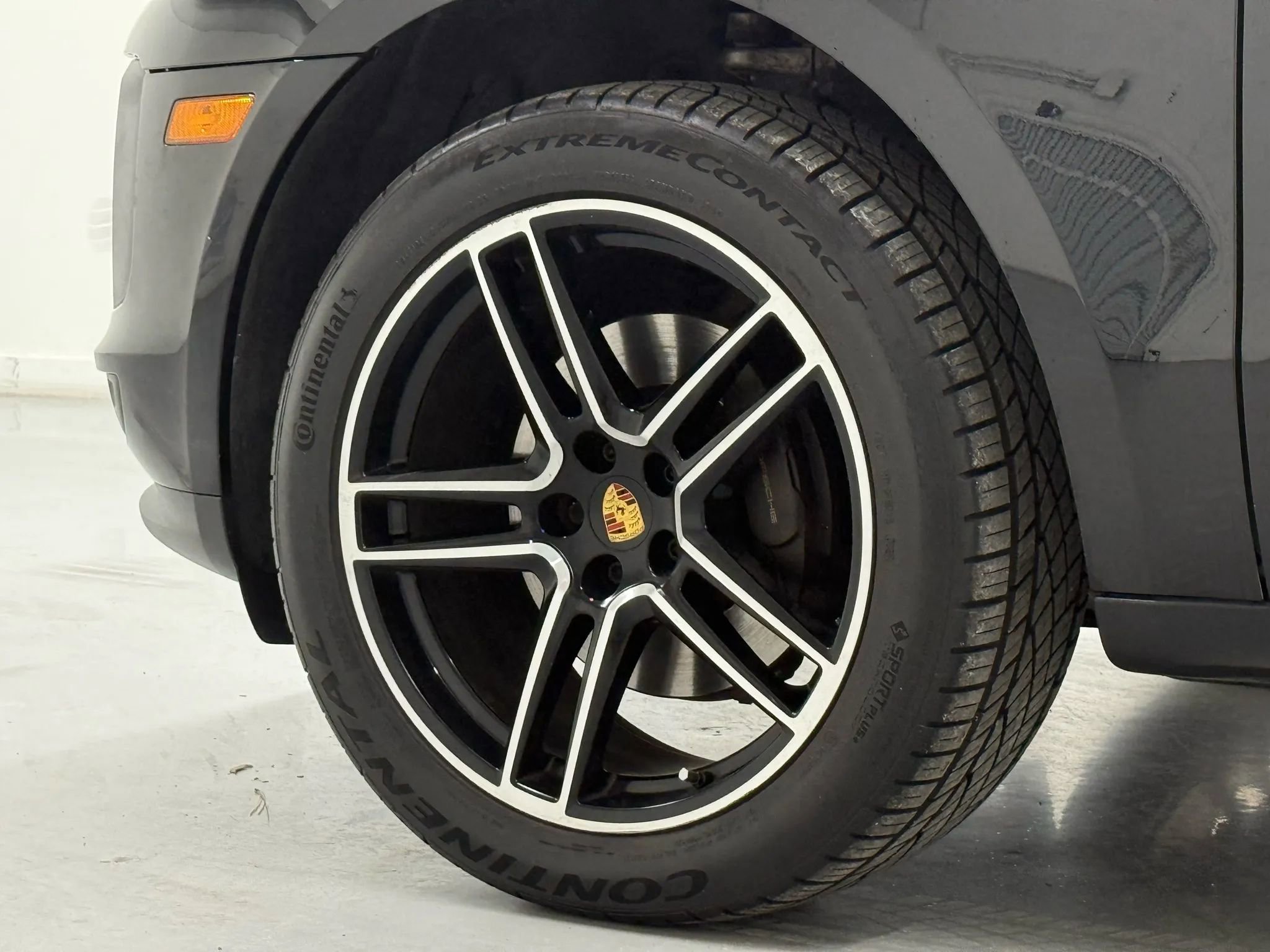 Used 2019 Porsche Macan Sport Edition image 39