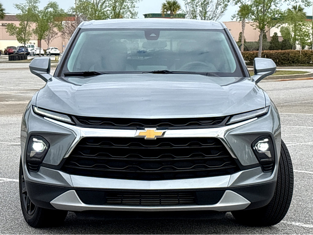 Used 2023 Chevrolet Blazer LT w/ Driver Confidence Package image 2