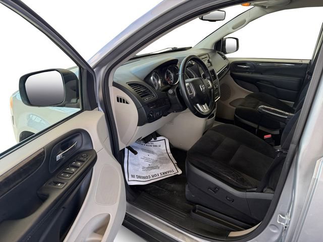 Used 2015 RAM C/V Tradesman w/ UConnect Hands-Free Group FWD image 8