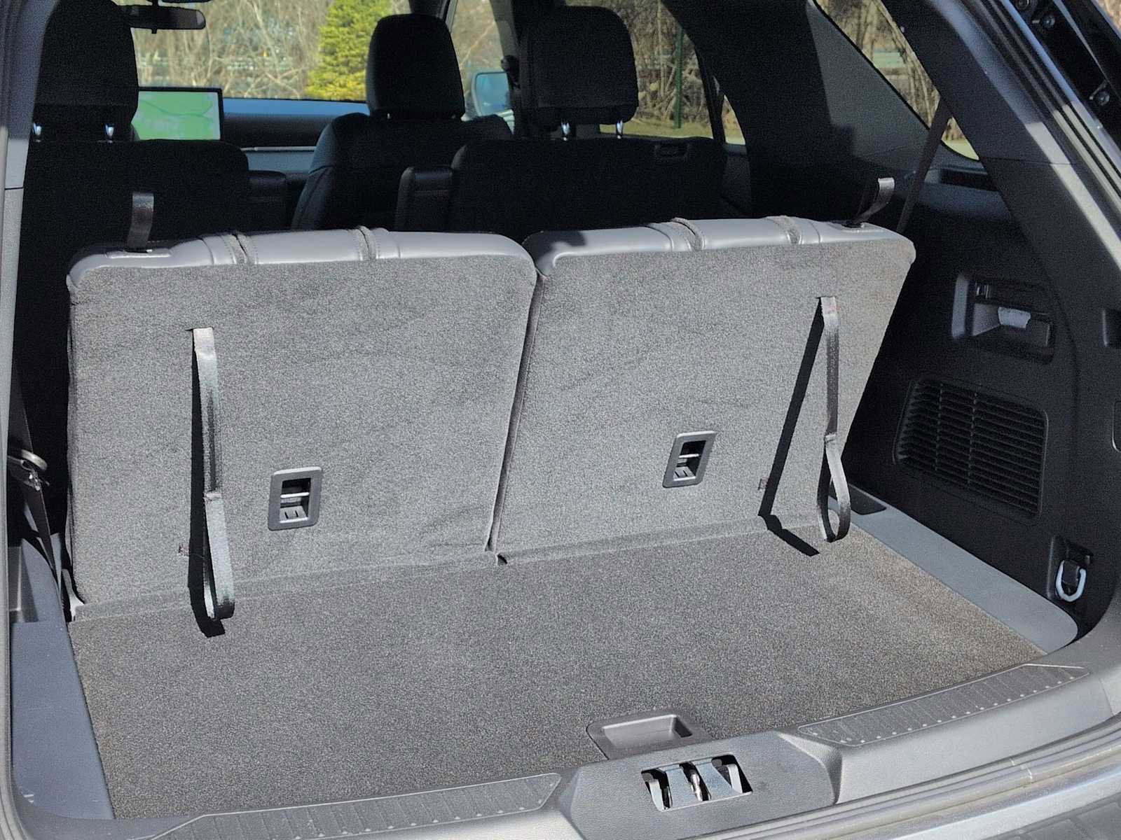 Used 2026 Ford Explorer ST-Line image 34