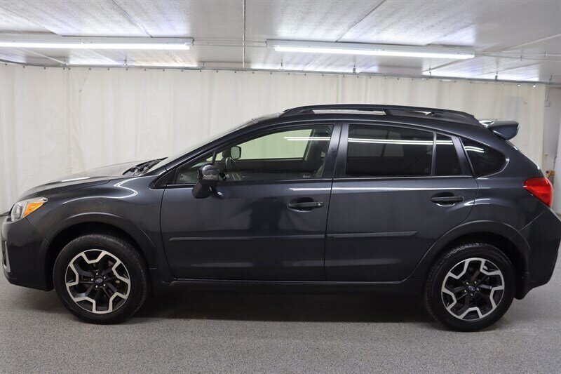 Used 2017 Subaru Crosstrek 2.0i Limited AWD/4WD image 4