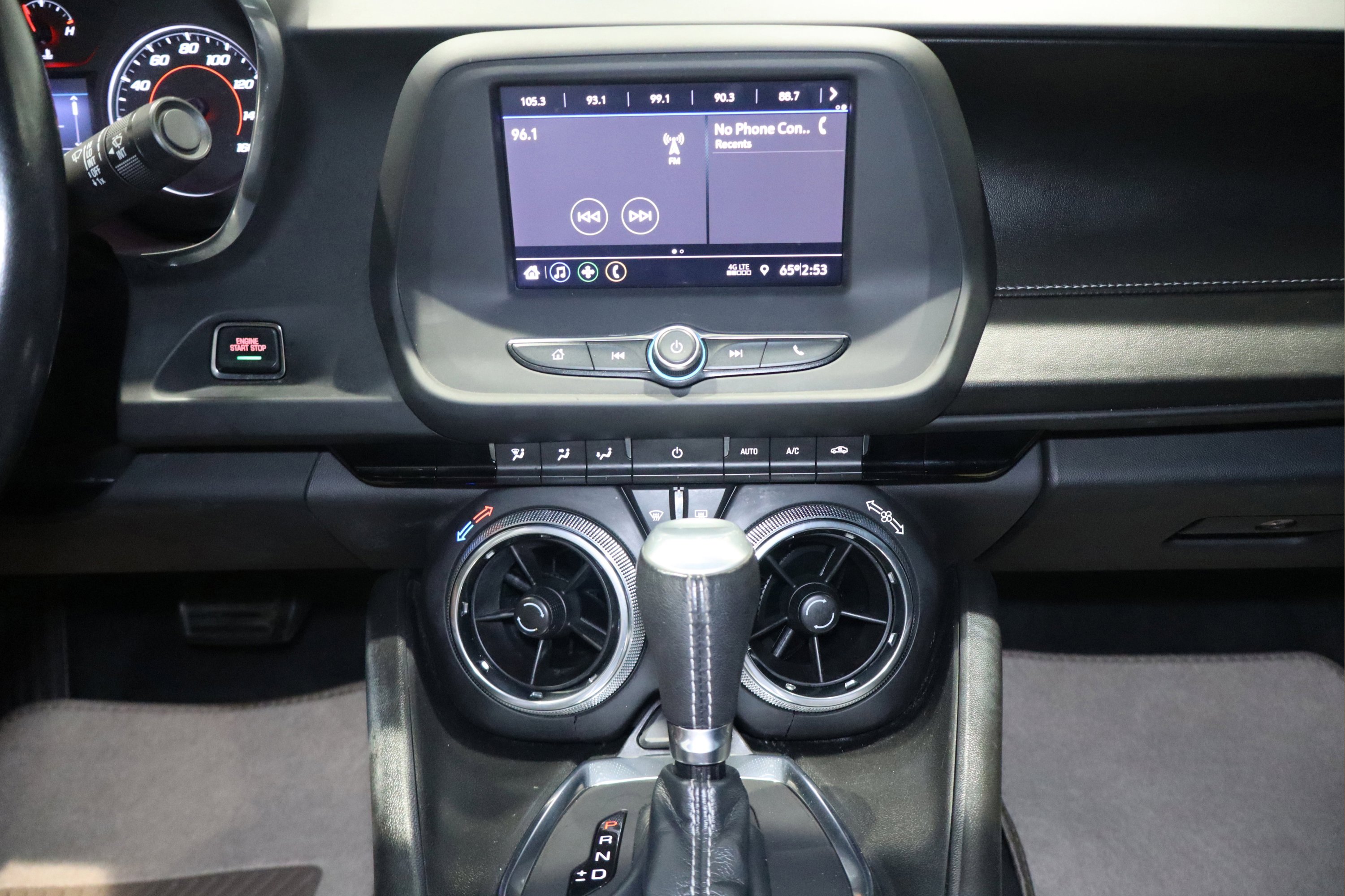 Used 2020 Chevrolet Camaro LT image 18