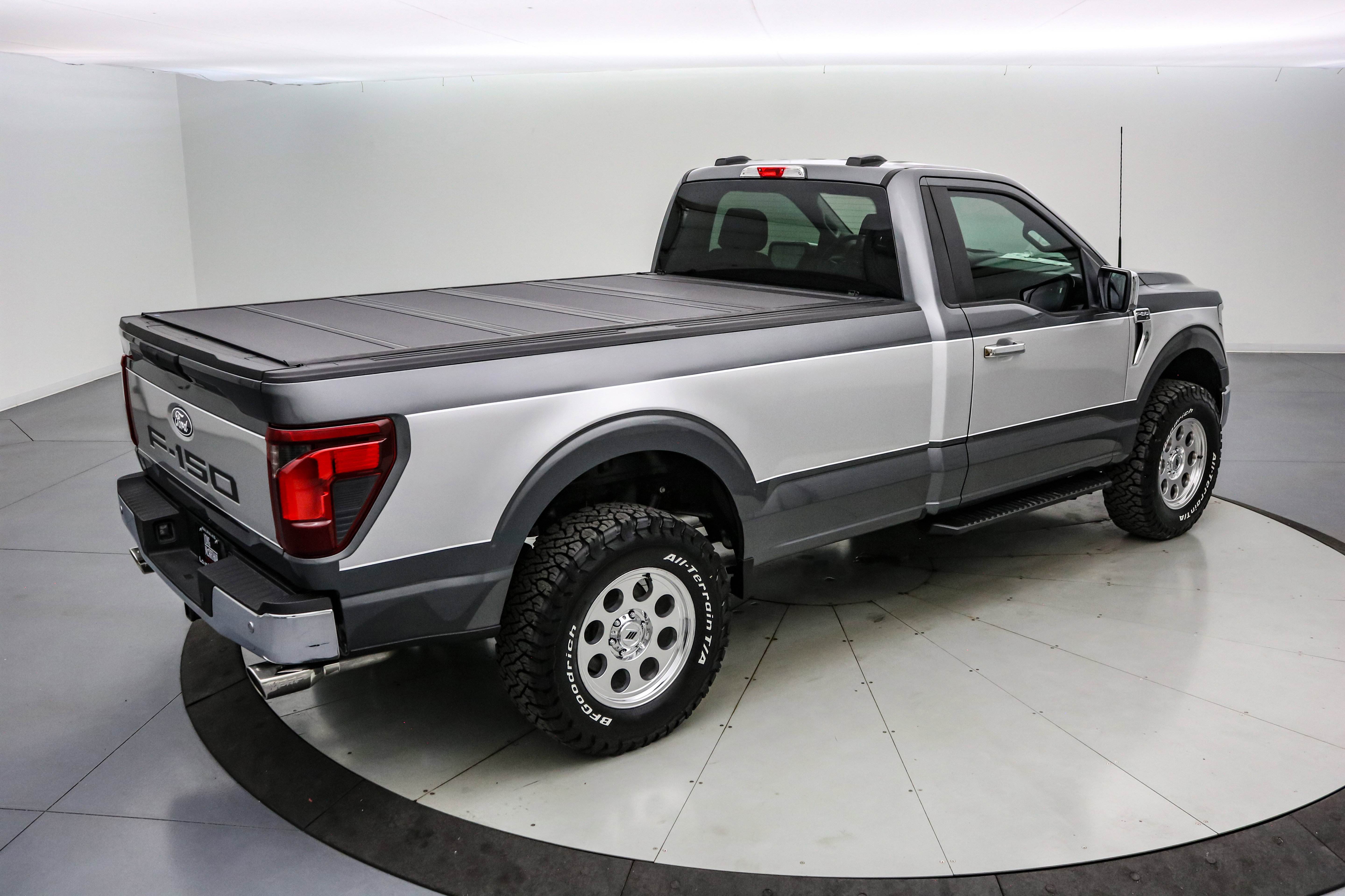 New 2025 Ford F150 XL w/ Equipment Group 103A High image 5