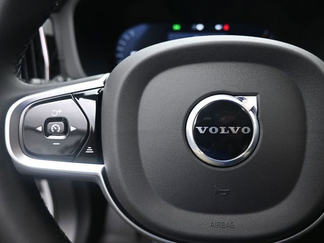 Used 2026 Volvo XC60 B5 Ultra w/ Protection Package Premier image 15