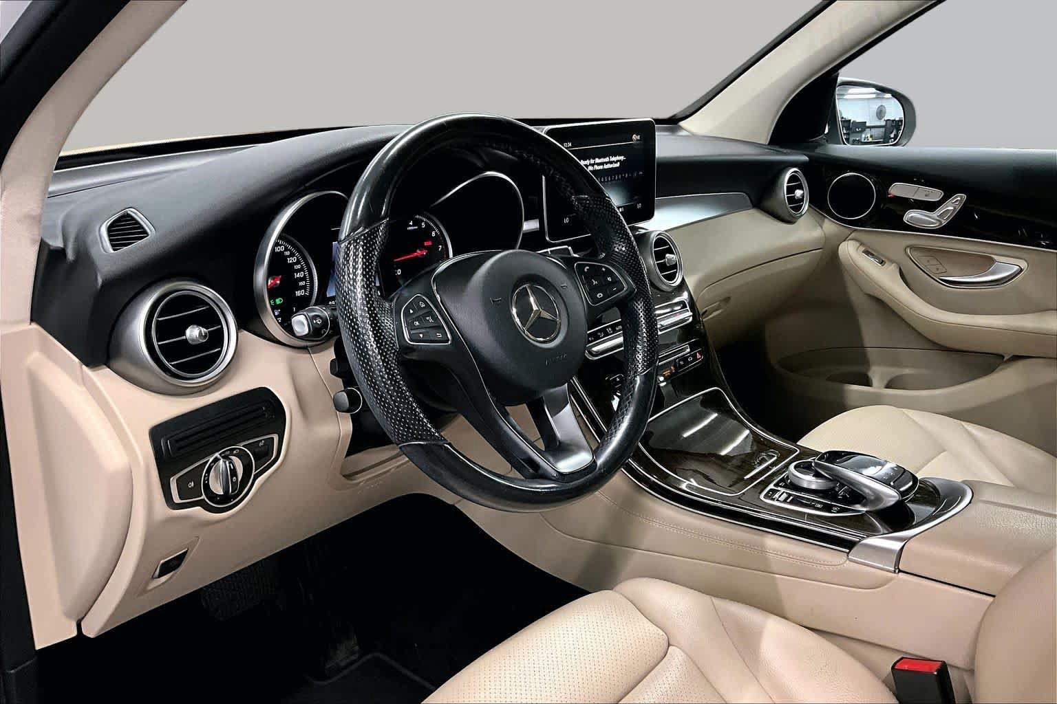 Used 2016 Mercedes-Benz GLC 300 image 17