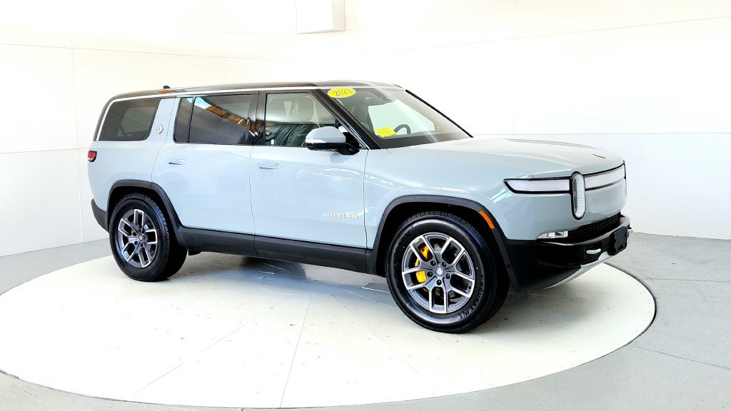 Used 2023 Rivian R1S Adventure Quad AWD/4WD image 8