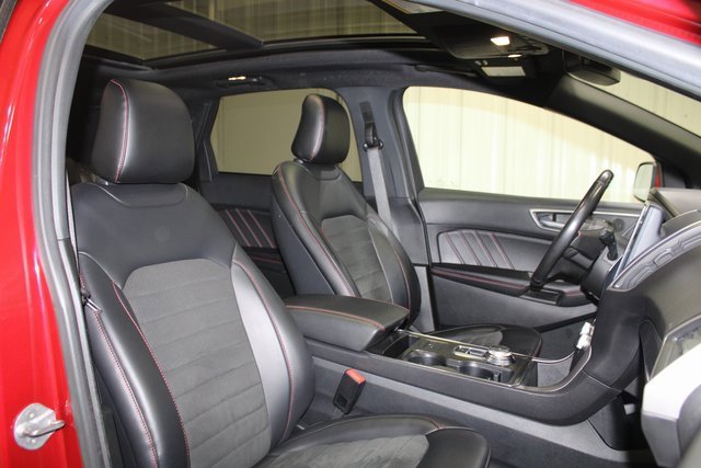 Used 2022 Ford Edge ST-Line image 22