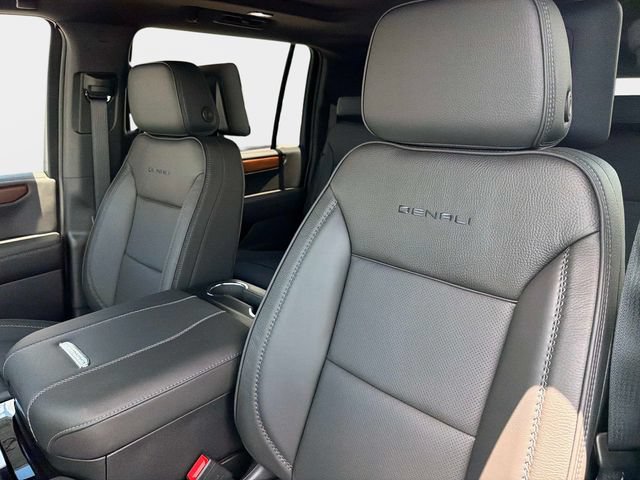 New 2026 GMC Yukon XL Denali w/ Denali Reserve Package RWD image 20