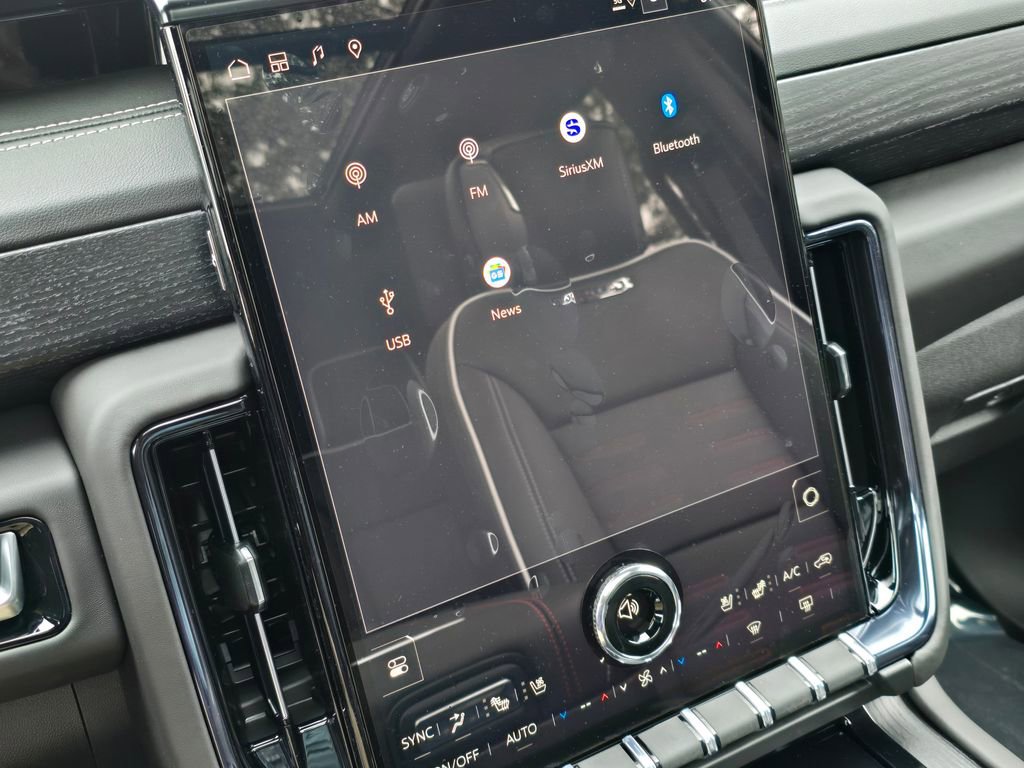 New 2026 GMC Yukon XL AT4 Ultimate AWD/4WD image 65