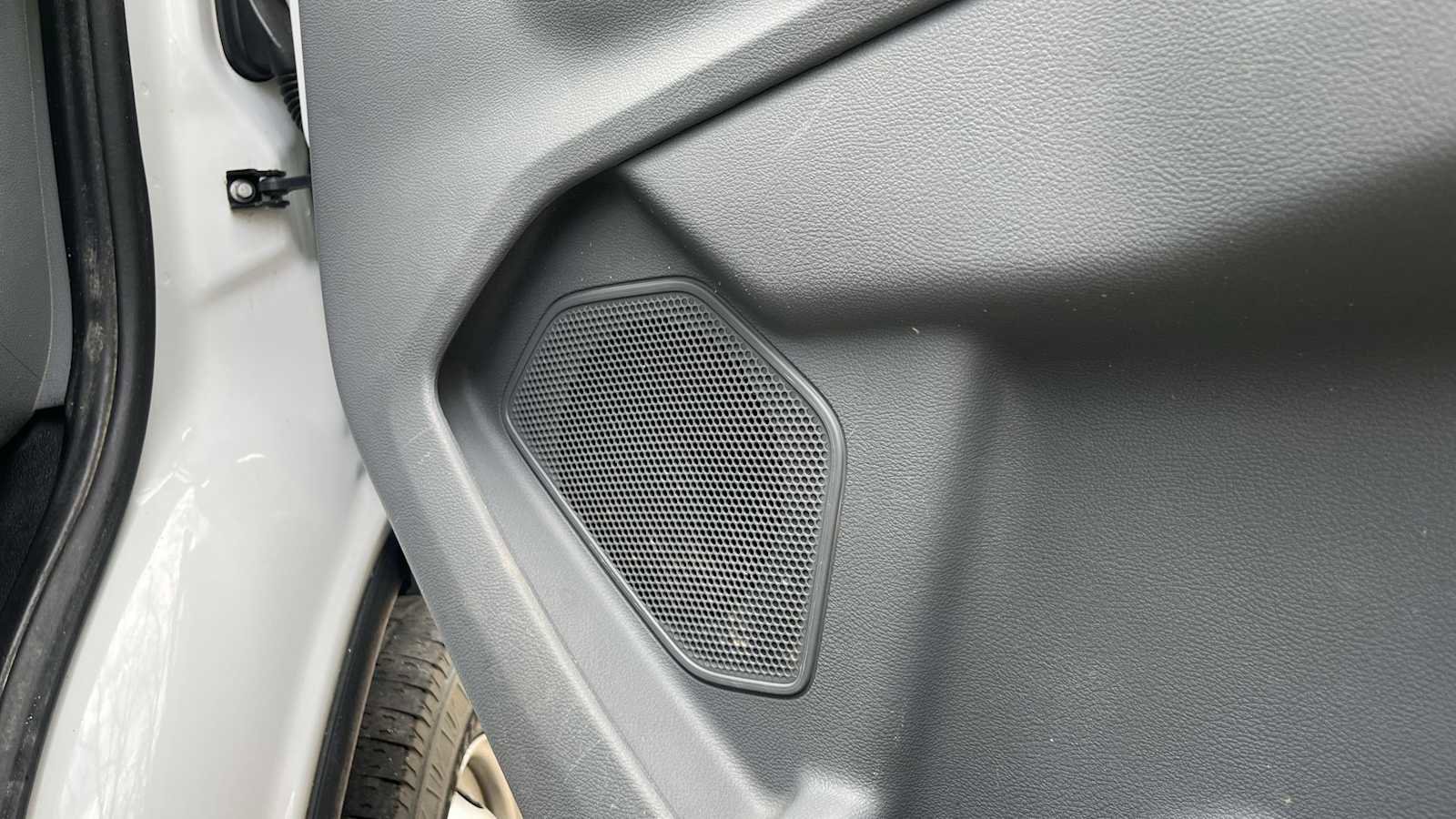 Used 2018 Ford Transit 250 148 Medium Roof RWD image 38