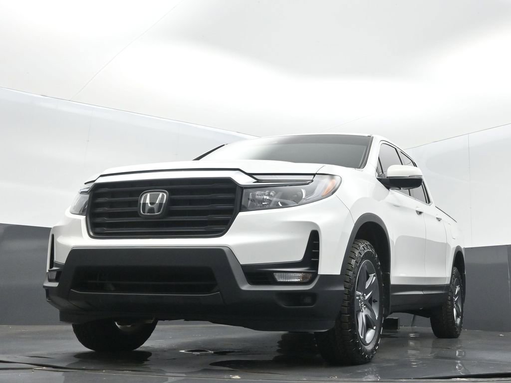 Certified 2023 Honda Ridgeline RTL image 8