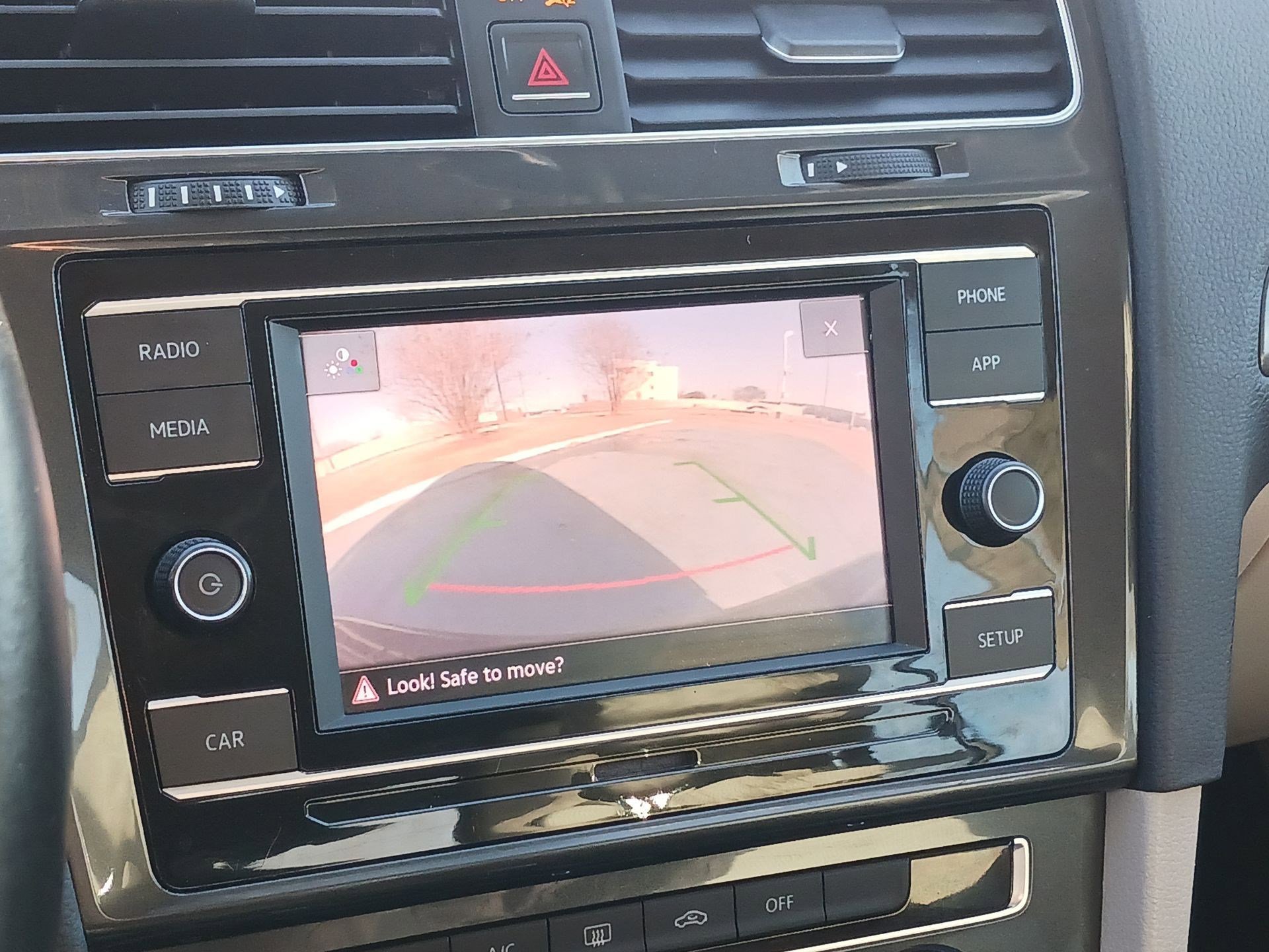 Used 2018 Volkswagen Golf S image 20