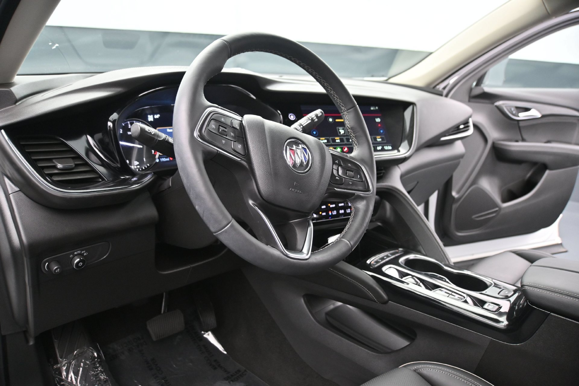 Used 2023 Buick Envision Essence AWD/4WD image 22