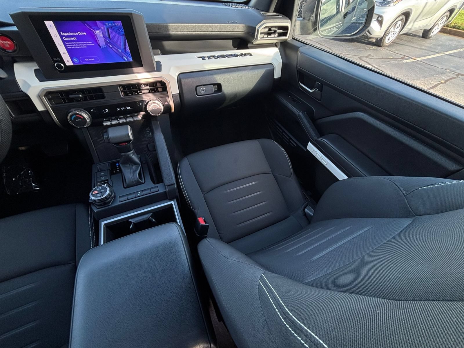 Used 2024 Toyota Tacoma 4x4 Double Cab image 34